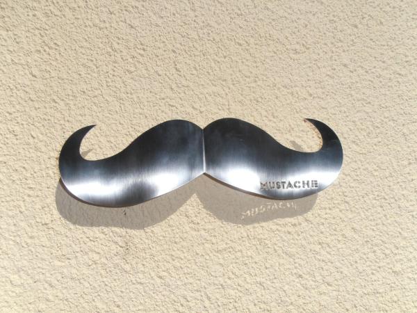 Mustache Studio, Prenota Casa vacanze Ourem 