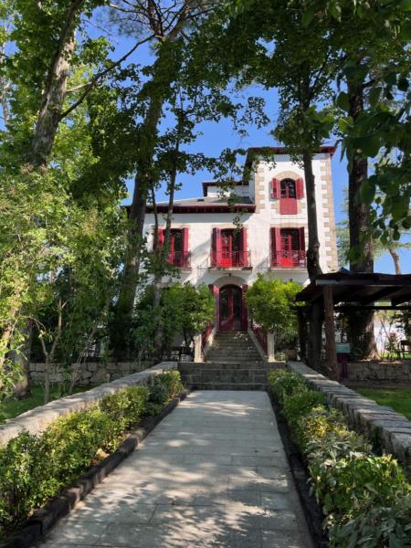 Casa Jardín El Colmenar, Book Villa Cottages in Community of Madrid, Cottage