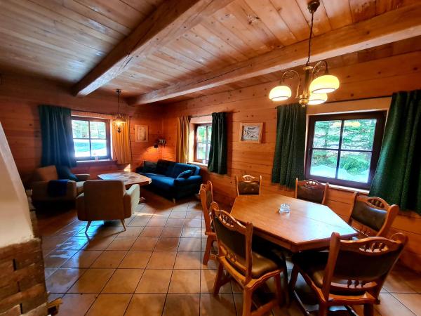 KURNACHATA, Réserver Maison de vacances Hôtels à Basses-Carpates avec parking, Parking