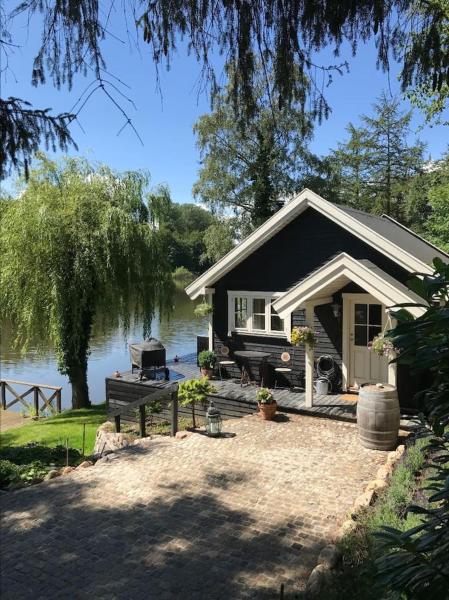 Sommerhus i idylliske omgivelser, Buchen Sie Ferienwohnung Veksø Seeland