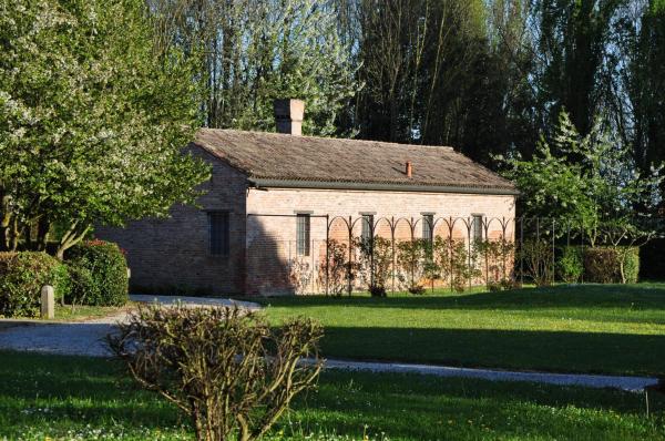 BORGO GIUSTINIANI Mora Pero Melo, Prenota Casa vacanze Hotel con piscina a Veneto, Piscina