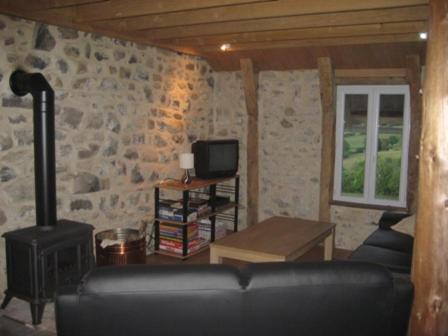 Gite Clara, Prenota Casa vacanze Hotel a Bassignac-le-Haut con piscina, Piscina