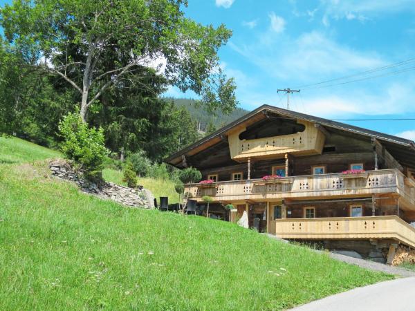 Chalet Alm Chalet by Interhome, Prenota Chalet Hotel a Tirolo con parcheggio, Parcheggio