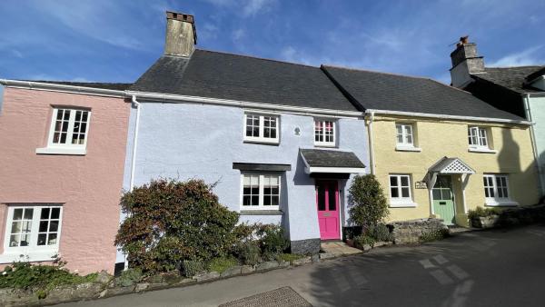 The Nook - Charming cottage, modern living with original features, perfect private garden, Buchen Sie Ferienhaus Hotels in Dittisham mit Parkplatz, Parkplätze