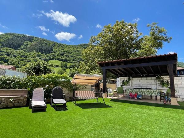 El Corro, acogedora casa con jardín en el corazón de Cantabria, Buchen Sie Ferienhaus Hotels in Barros mit Parkplatz, Parkplätze