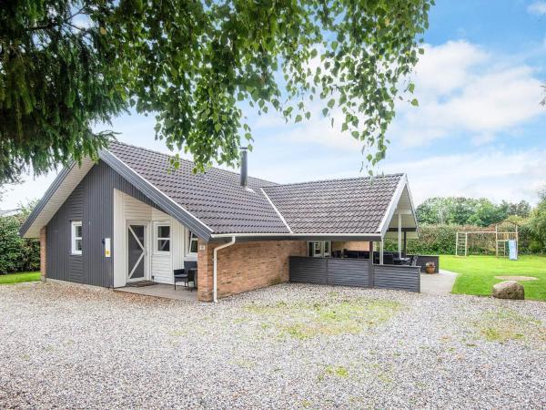 Luxury Retreat with Pool - By Traum Ferienwohnungen, Book Vacation Home  