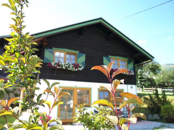 Alpen Chalet ELLMAU Zentrum, Prenota Chalet Hotel a Tirolo con parcheggio, Parcheggio