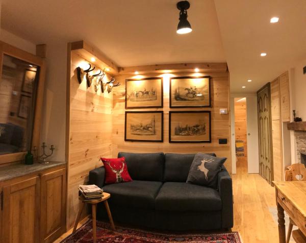 Chalet Monaci Alla Fontana, Buchen Sie Chalet Hotels in Veltlin mit Parkplatz, Parkplätze