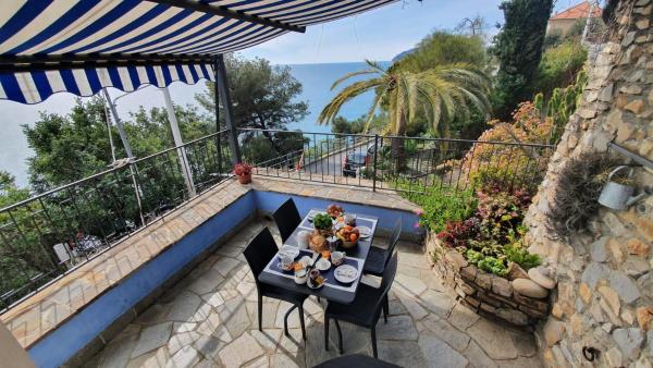 Ca del Polpo, Buchen Sie Ferienhaus Cervo Blumenriviera