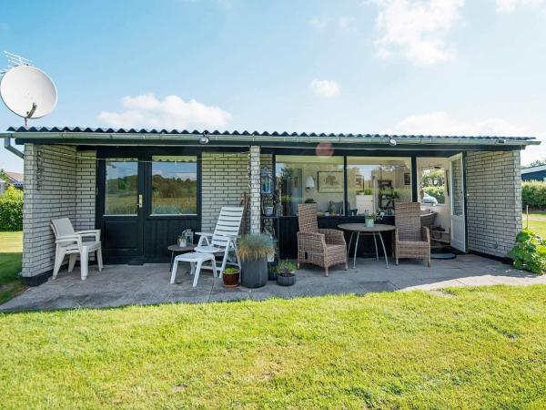 4 person holiday home in Broager-By Traum, Book Vacation Home Broager 
