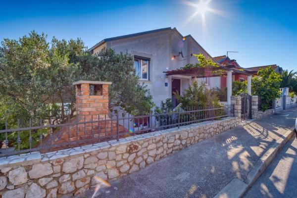 Apartments Leonarda, Mali Lošinj, Buchen Sie Ferienwohnung Hotels in Kvarner-Inseln mit Parkplatz, Parkplätze