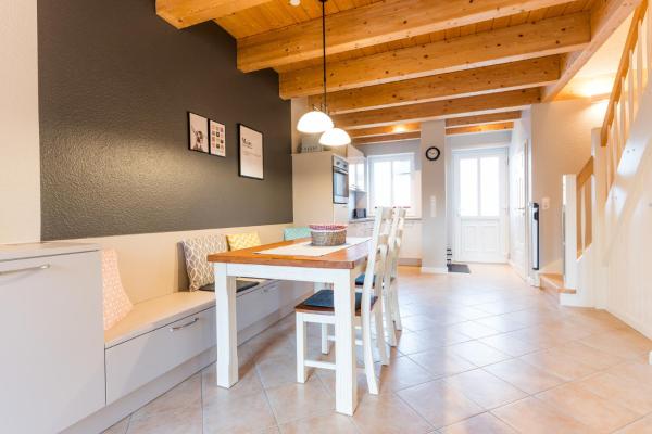 Alte Schule 8, Reserva ahora Casa o chalet Hoteles en Fehmarn con aparcamiento, Aparcamiento