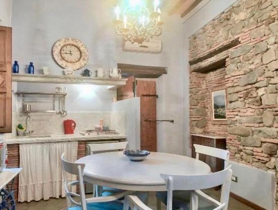Una Terrazza nel Centro Storico, Book Vacation Home Barga Garfagnana