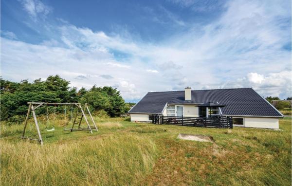 Five-Bedroom Holiday Home In Thisted, Prenota Casa vacanze Hotel a Vestjylland con parcheggio, Parcheggio