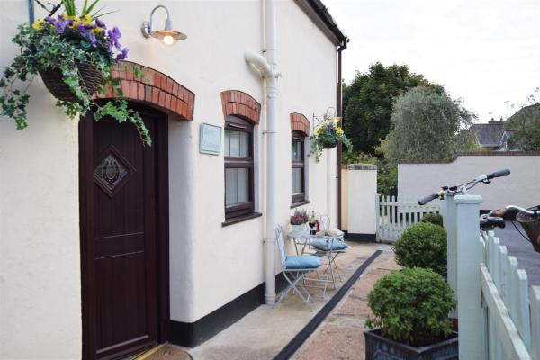 The Cottage, Buchen Sie Ferienhaus Hotels mit Pool in England, Schwimmbad