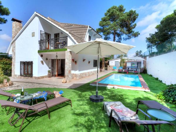 Holiday Home Paradis by Interhome, Buchen Sie Ferienhaus Hotels in Girona mit Pool, Schwimmbad