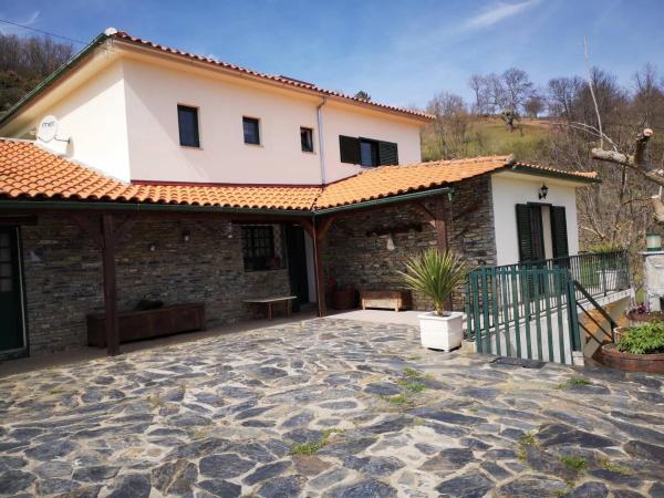 Alojamento Local Madre de Cima, Prenota Casa di campagna Vinhais Trás-os-Montes e Alto Douro