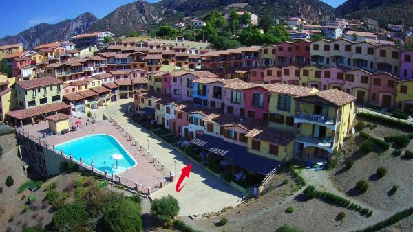 Villetta bordo piscina vista mare Wi-Fi Gratis, Buchen Sie Ferienhaus Nebida Sardinien