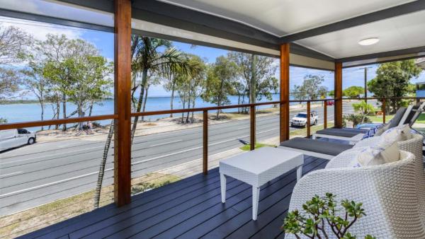 Fishing and Swimming at your doorstep - Sylvan Beach Esp, Bellara, Reserva ahora Hotel Hoteles en Queensland con aparcamiento, Aparcamiento