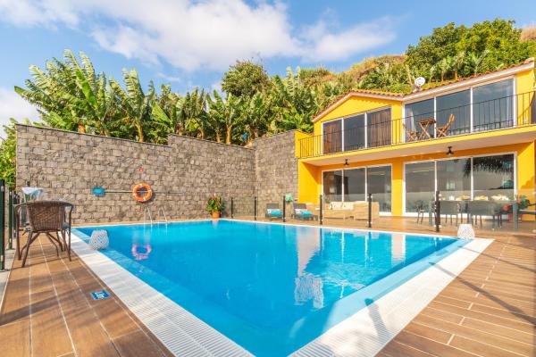 Zeza´s house, Reserva ahora Casa o chalet Hoteles con piscina en Calheta, Piscina