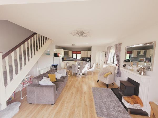 Greystones Clock Tower Lodge, Buchen Sie Ferienhaus Leap County Cork