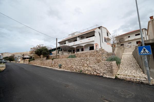 Double Room Zubovici 16063a, Buchen Sie Pension Günstige Hotels in Pag