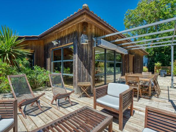 Holiday Home Les Bains Douche by Interhome, Prenota Casa vacanze Soulac-sur-Mer Medoc