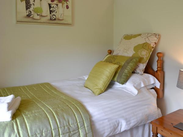 Clematis Cottage, Buchen Sie Ferienhaus  