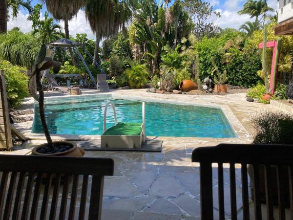 Habitation Manatee, Réserver Villa Hôtels avec piscine à Lamentin, Piscine
