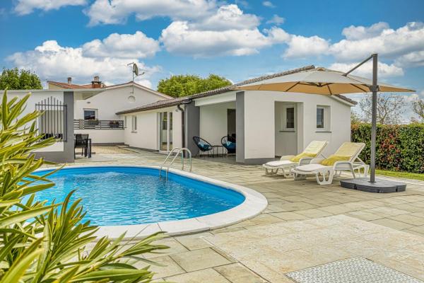 Ferienhaus Prenc, Reserva ahora Casa o chalet Hoteles en Istria central con piscina, Piscina