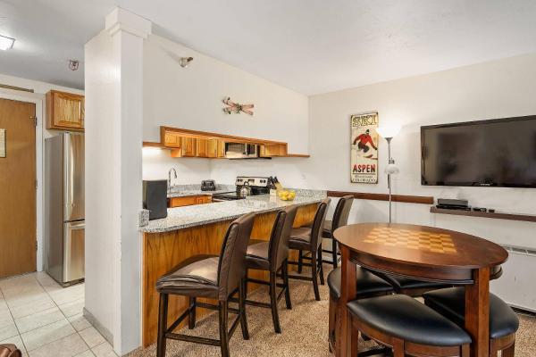 Lichenhearth 30, Buchen Sie Ferienwohnung Hotels mit Pool in Aspen-Snowmass, Schwimmbad