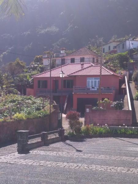 Casa reizinho, Reserva ahora Casa o chalet Hoteles en Madeira con aparcamiento, Aparcamiento