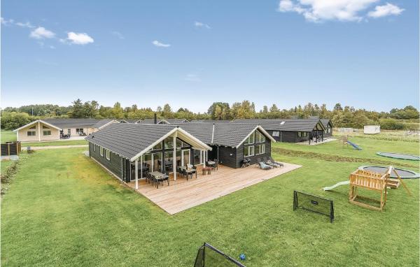 Nice Home In Vejby With Outdoor Swimming Pool, Reserva ahora Casa o chalet Hoteles en Selandia con aparcamiento, Aparcamiento