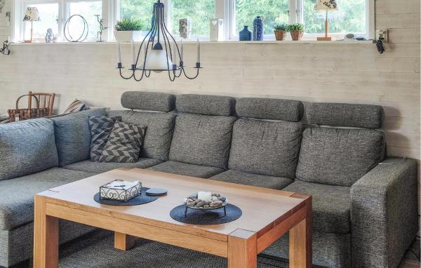 Nice Home in Nybrostrand With 3 Bedrooms and Wifi, Book Hotel  