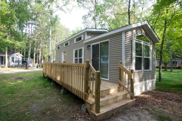 Yukon Trails Camping Resort, Réserver Camping Lyndon Station 