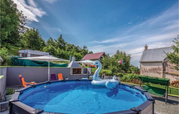 Stunning Home In Zlobin With Wifi, Buchen Sie Ferienhaus Hotels mit Pool in Kvarner-Bucht, Schwimmbad