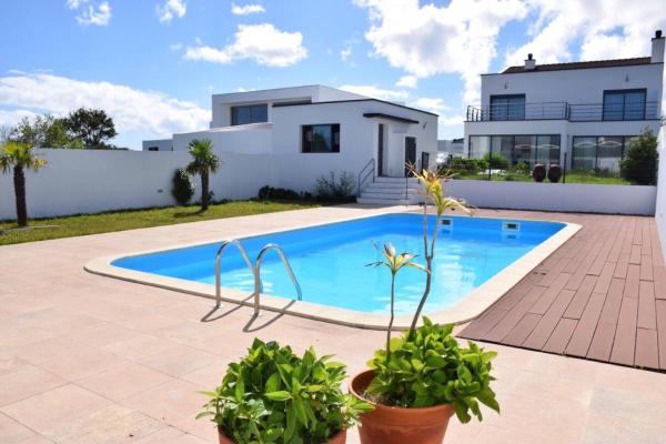 Casa Cidade Lagoa - Pool family & friends, Reserva ahora Casa o chalet Hoteles con piscina en Lagoa, Piscina