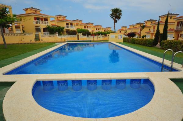 Los Alamos Orangecosta, Book Vacation Home Cottages in Azahar Coast, Cottage