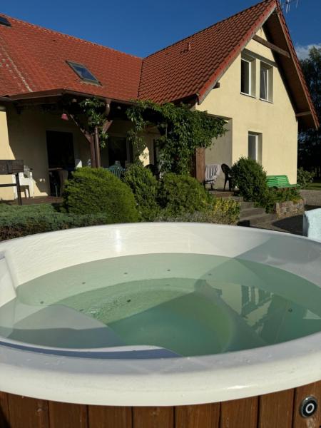 Dom Kaszuby, Buchen Sie Ferienhaus Leśno 