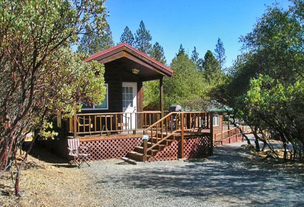 Lake of the Springs Camping Resort Cabin 1, Prenota Villaggio turistico Hotel con piscina a Oregon House, Piscina