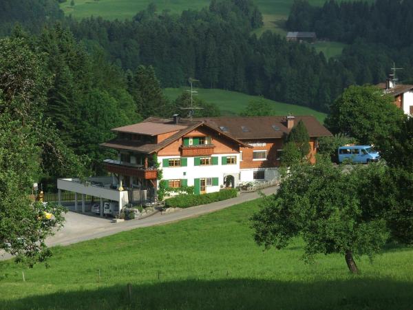 Pension Jägerheim, Prenota Affittacamere Hotel a Vorarlberg con parcheggio, Parcheggio