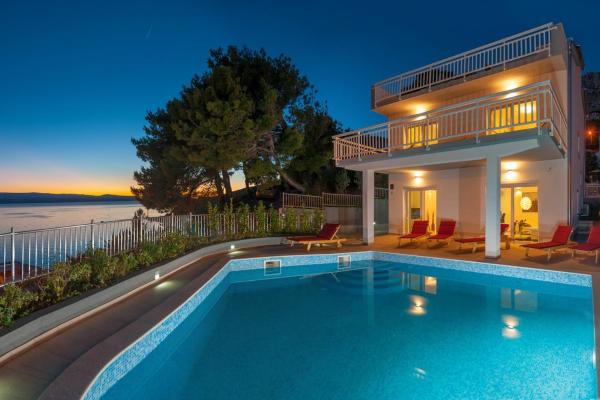 Seaside luxury villa with a swimming pool Medici, Omis - 6071, Book Villa Hotels in Split Region with a Pool, Swimming Pool
