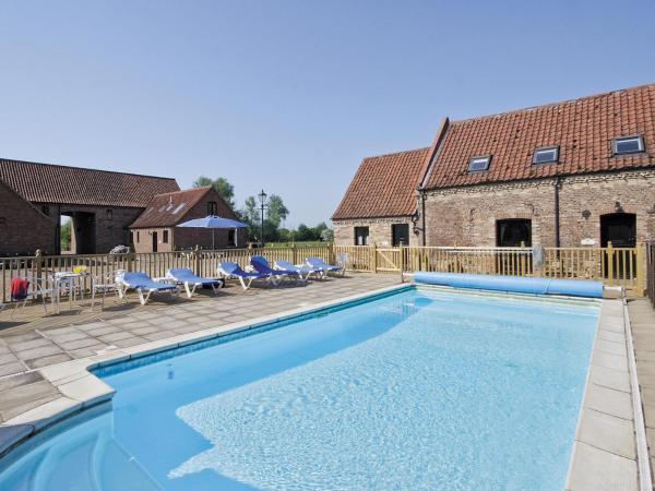 Gable Barn - E3865, Buchen Sie Ferienhaus Hotels mit Pool in England, Schwimmbad