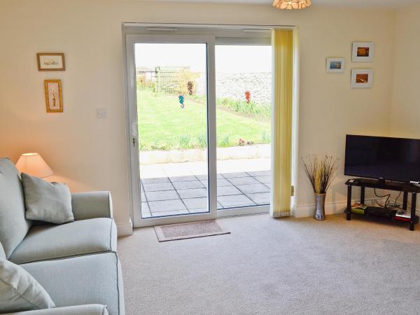 Freshwater Bay View, Buchen Sie Ferienwohnung Hotels in Dorset mit Parkplatz, Parkplätze