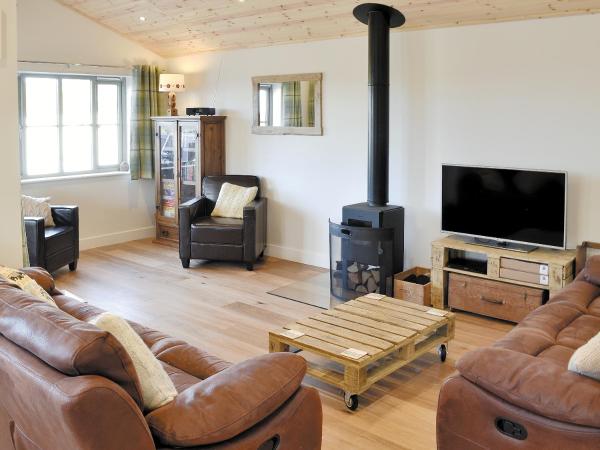Little Owl Lodge, Buchen Sie Ferienwohnung Hotels in Cornwall mit Parkplatz, Parkplätze