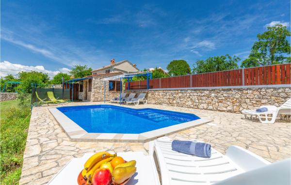 Gorgeous Home In Labin With Outdoor Swimming Pool, Buchen Sie Ferienhaus Labin Istrien