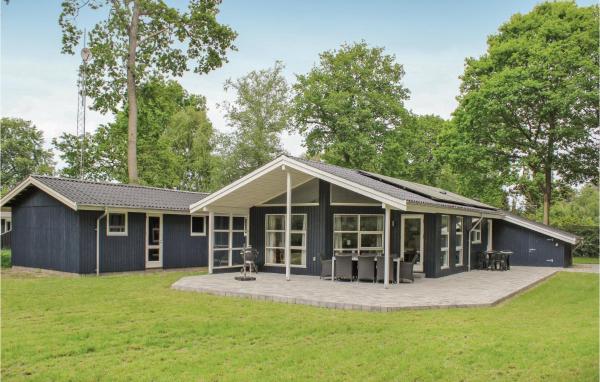 Lovely Home In Glesborg With Wifi, Réserver Maison de vacances Fjellerup Midtjylland
