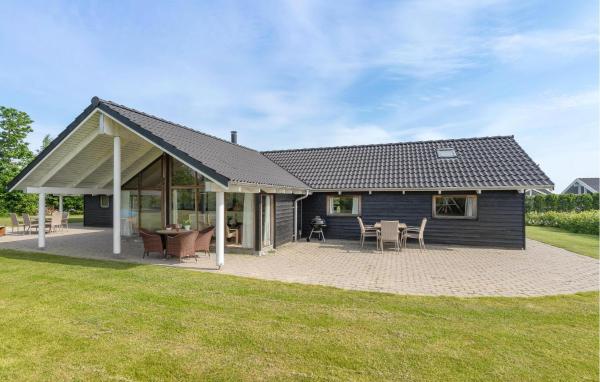 Cozy Home In Otterup With Sauna, Buchen Sie Ferienhaus Otterup Funen