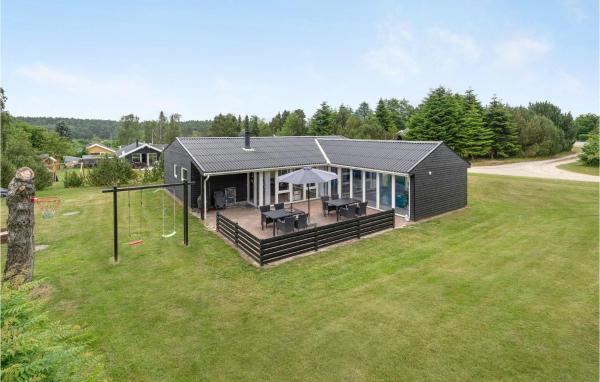 Nice Home In Ebeltoft With Sauna, Book Vacation Home Ebeltoft Midtjylland