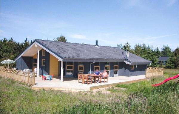 Amazing Home In Jerup With Sauna, Prenota Casa vacanze Hotel a Vestjylland con parcheggio, Parcheggio